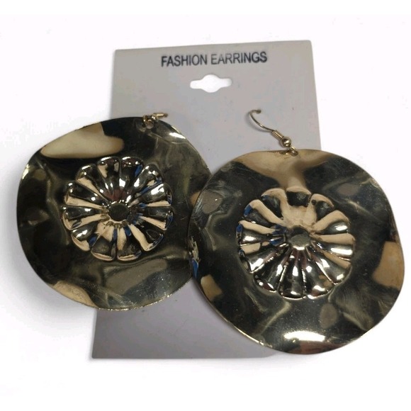 The Unbranded Brand Jewelry - Large Pierced Gold tone‎ Hammered Medallion Disc Earrings Boho Statement 2 1/4"